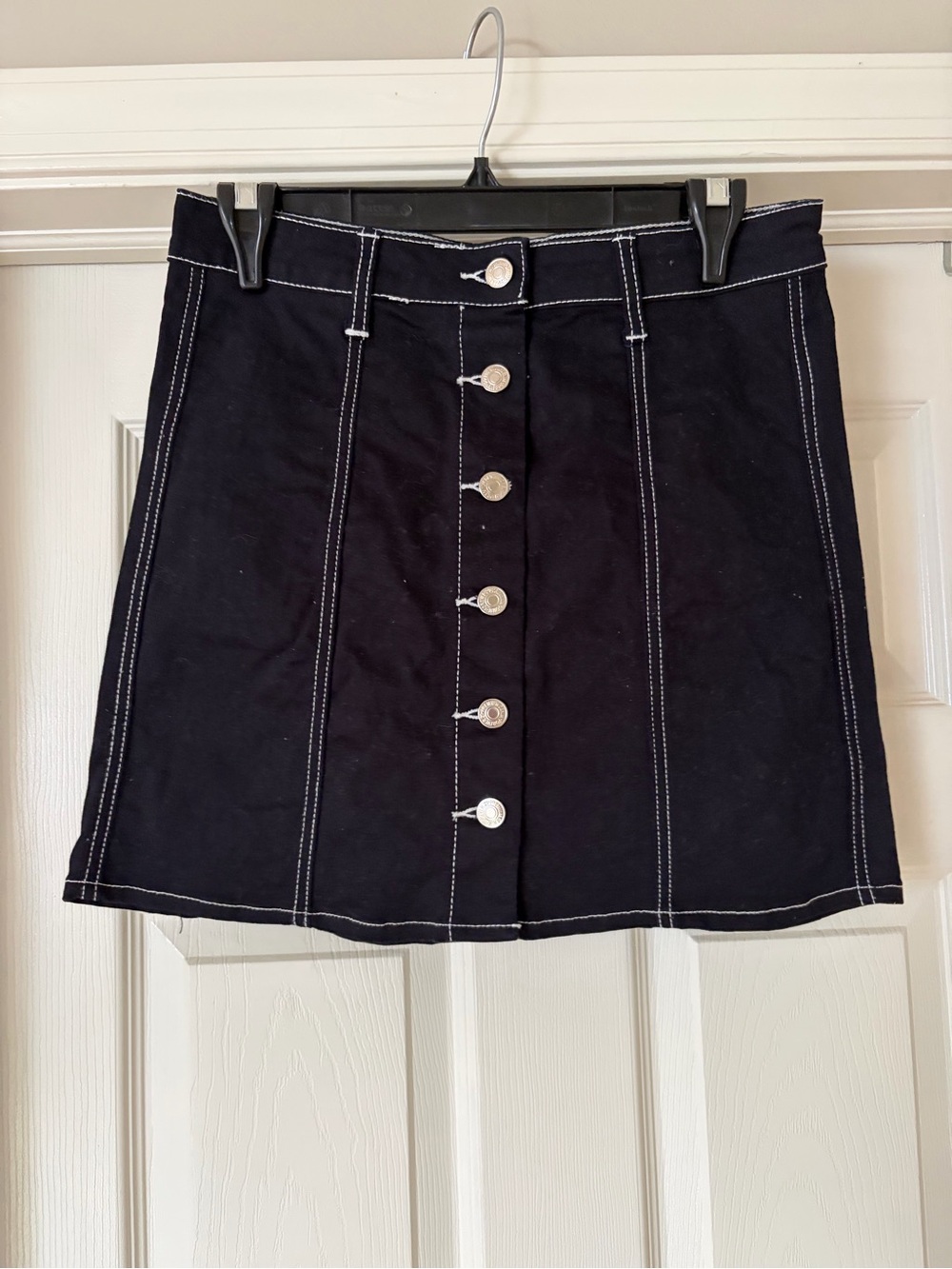 Black denim Button-Front A-Line Skirt with Contrast Stitching